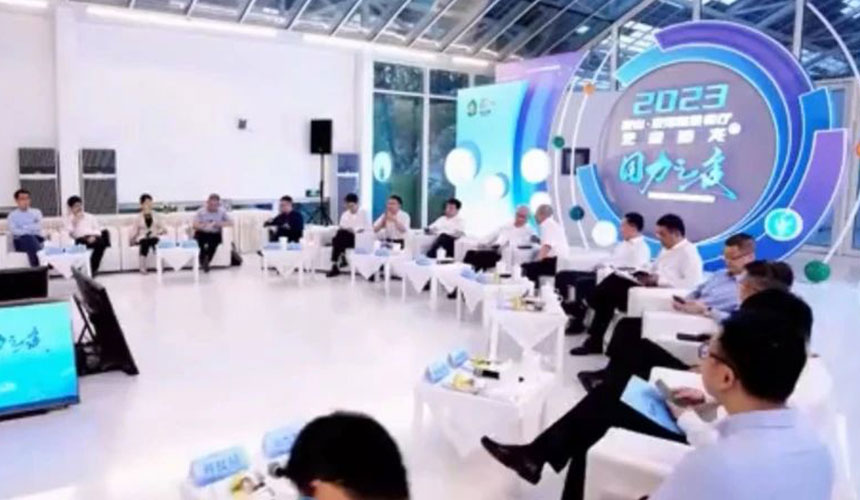U8国际股份上市2周年大事记.jpg
